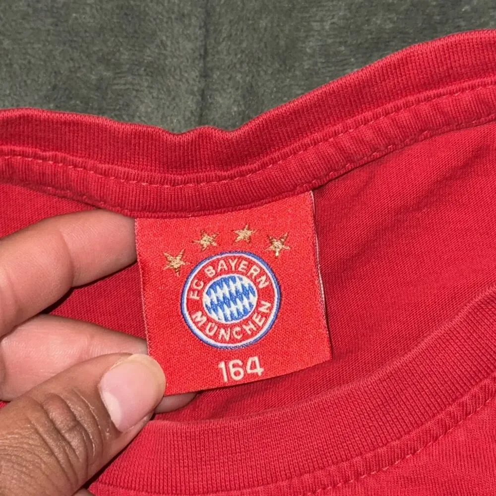 FC Bayern Munich Football T-Shirt Adult Small Red‎ Cotton Crew Neck Short Sleeve